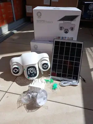 Kamera ya Usalama ya Solar PTZ ya WiFi yenye Lensi 3 na Skrini 3 V380 Pro