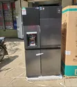Friji la Hisense 628L lenye Kiwango cha Barafu na Maji REF628DR - 1