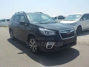 Subaru Forester 2019 Nyeusi