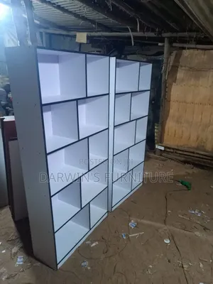 Wardrobe ya Boss Office Products - Nyeupe