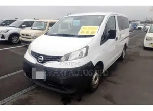 Nissan Vanette 2020 - Nyeupe