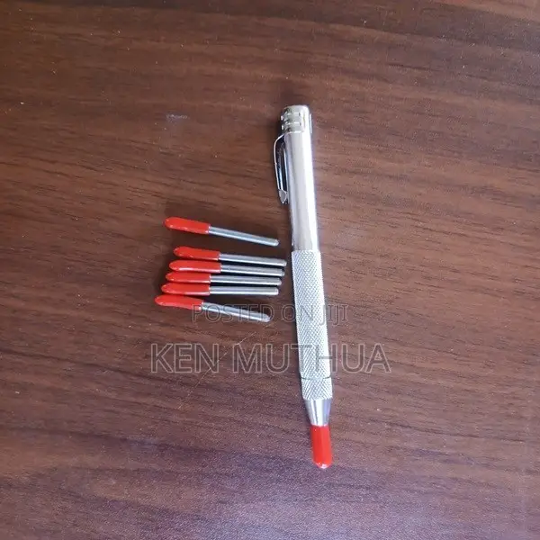 Tungsten Carbide Scriber Tool with 6 Replacement Tips - 1