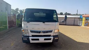 Mitsubishi Canter Long Chassis Truck 2017 White