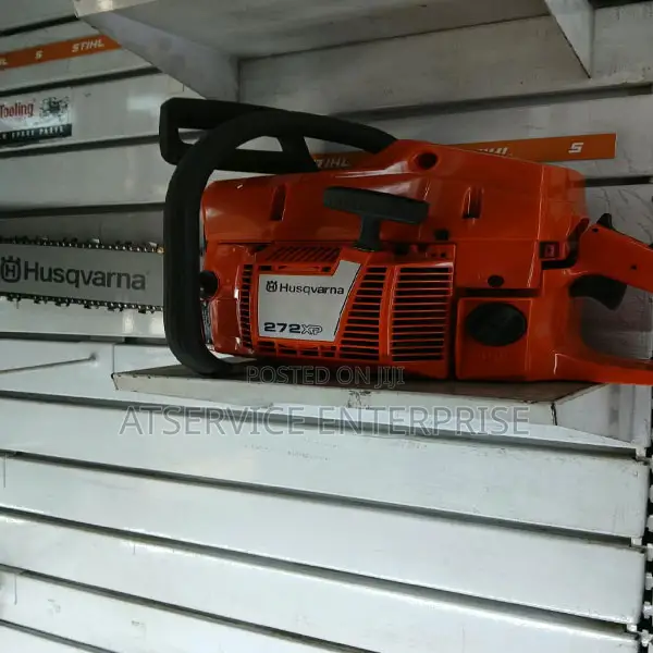 Original Husqvarna 272XP Chainsaw - 1