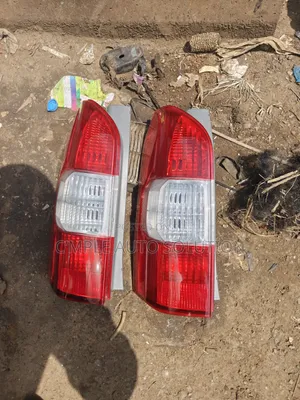 Taa ya Nyuma ya Toyota Probox 2015