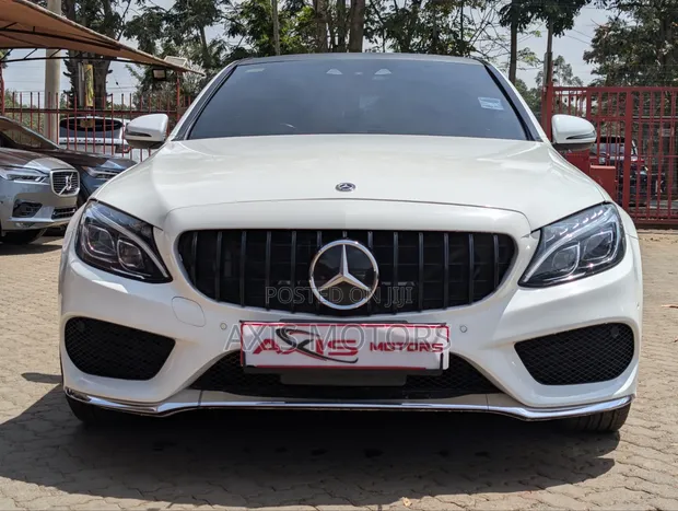 Mercedes-Benz C200 2018 White - 1