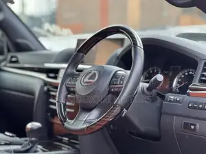Lexus LX 570 AWD 2019 Nyeusi