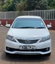 Toyota Allion 2014 Nyeupe - 2