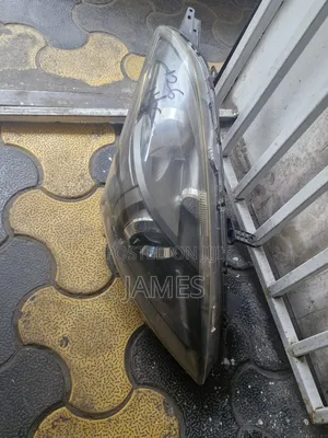 Suzuki Swift Xenon Headlights Nyeusi (Zilizotumika)