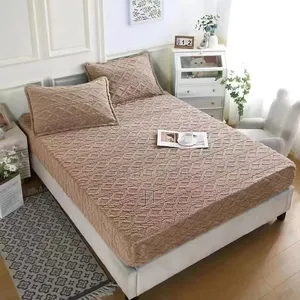 Jacquard Sherpa Fleece Blanket na Pedi 2 za Mto (6x7)