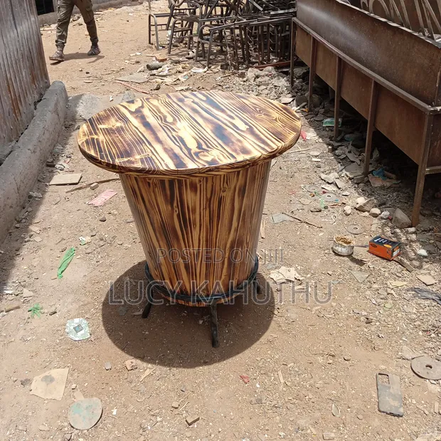 Low Barrel Table - Wooden with Metal Frame - 1