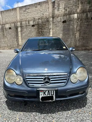 Mercedes-Benz E200 2019 Nyeusi