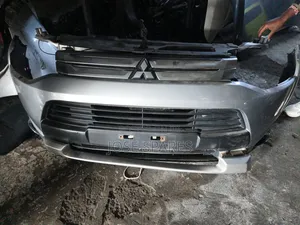 Mitsubishi Outlander 2014 Nosecut