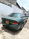 Mitsubishi Galant SW 1998 Kijani - 2