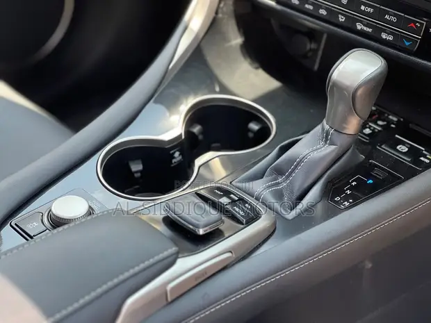 Lexus RX 2019 Nyeusi - 1