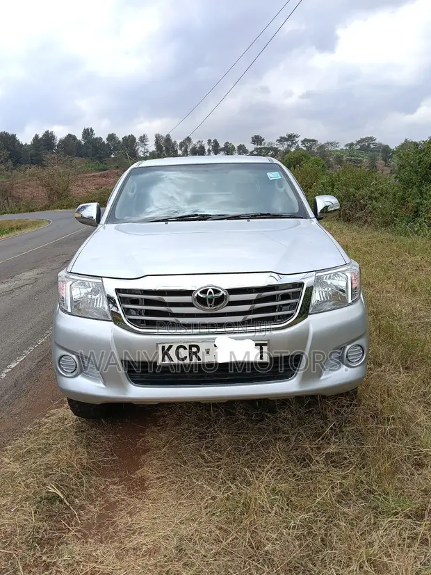 Toyota Hilux 2014 Double Cab - 1