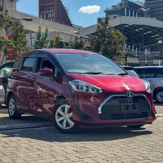 Toyota Sienta 2019 Red - 1