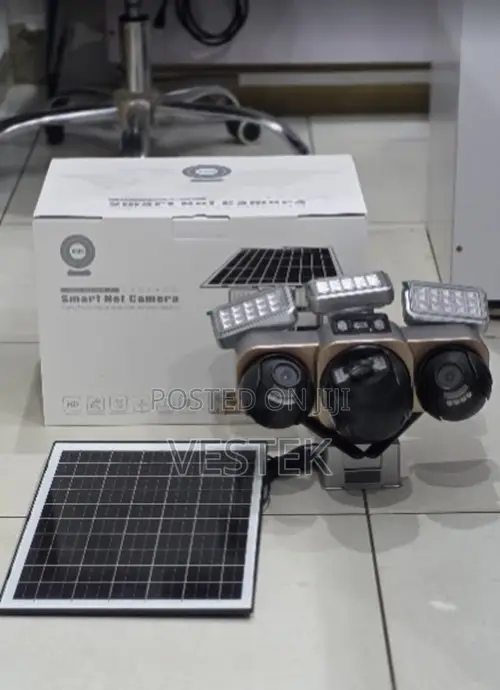 Kamera ya CCTV ya VTS30 ya Nje ya 4G Solar yenye Lenzi Tatu na Mwanga wa Mafuriko - 1
