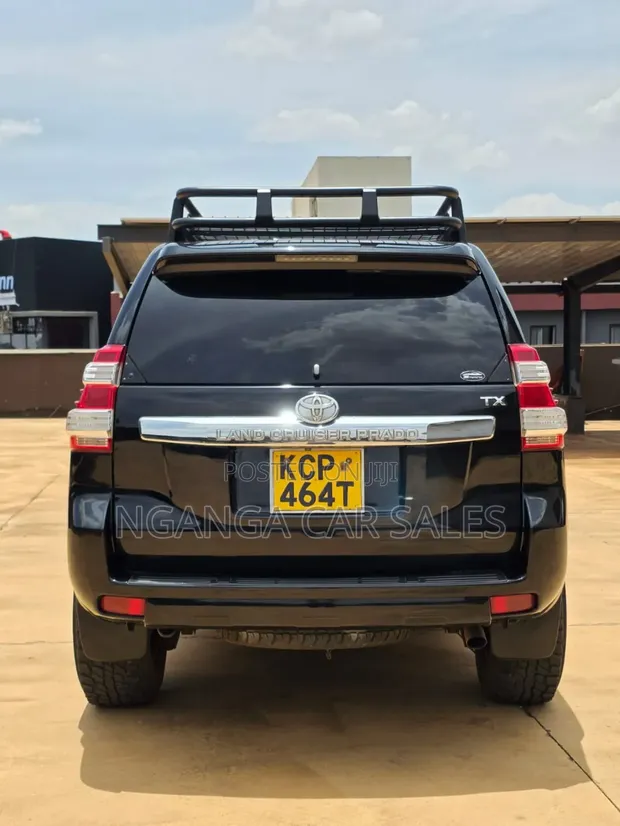 Toyota Land Cruiser Prado 2014 Nyeusi - 1
