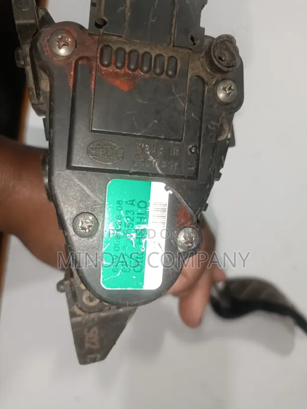 Volkswagen Passat B5 Accelerator Pedal (1996-2000) - 1