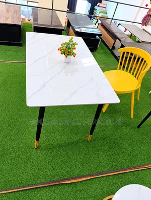 Modern Marble Dining Table - 4-6 Seater
