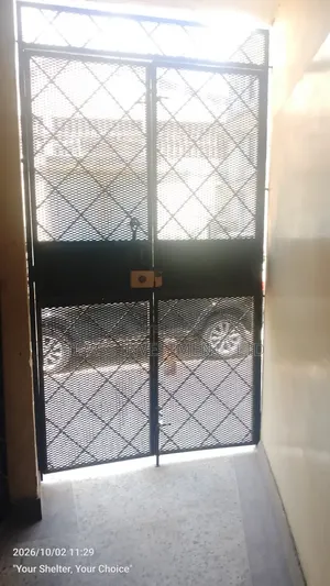 1 Bedroom Flat ya Kupangisha Atta, Majengo