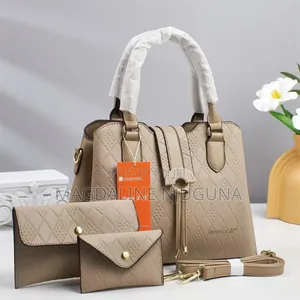 Mikoba ya Wanawake 3-in-1 Ubora