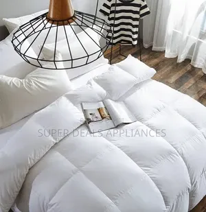 Duvet Nyeupe ya Pamba yenye Bidded