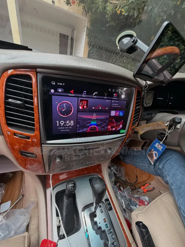 Toyota Land Cruiser Cygnus / Lexus LX470 Android Head Unit Upgrade - 1