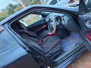 Nissan Juke 2012 Nyeusi