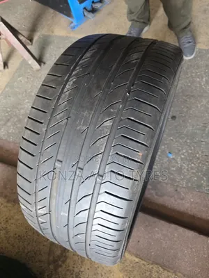 Tairi ya Continental 275/40R20 Runflat
