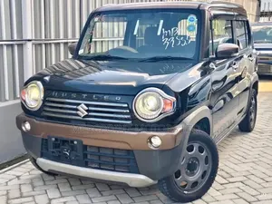 Suzuki Hustler 2020 Nyeusi
