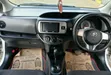 Toyota Vitz 1.3 AWD 2016 Nyeupe - 3