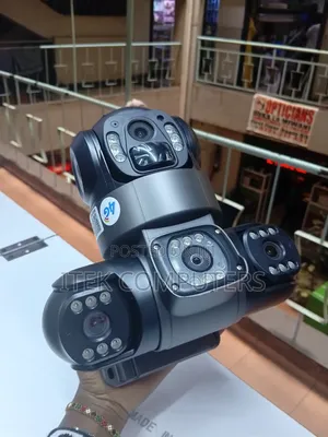 Kamera ya CCTV ya Solar 4G yenye Lensi Tatu