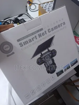 Kamera ya CCTV ya Nje ya 4G yenye Lensi Tatu na Solar