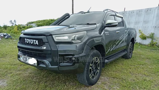 Toyota Hilux SR5 4x4 Double Cab 2018 - 1