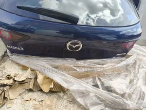 Boot ya Mazda 3 2020