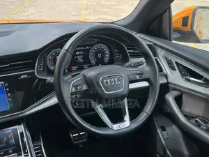 Audi Q8 3.0T Premium AWD quattro 2019 Orange