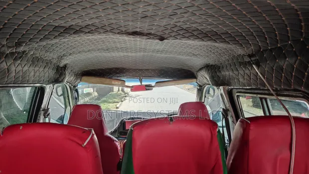 Toyota TownAce 2000 Nyeupe - 1