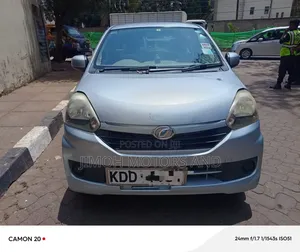 Daihatsu Mira 2015 Nyeupe