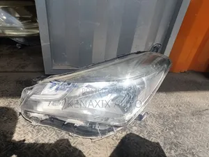 Toyota Vitz Headlight (Ex-Japan)