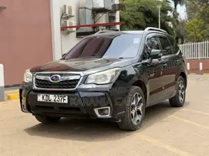 Subaru Forester 2015 Nyeusi
