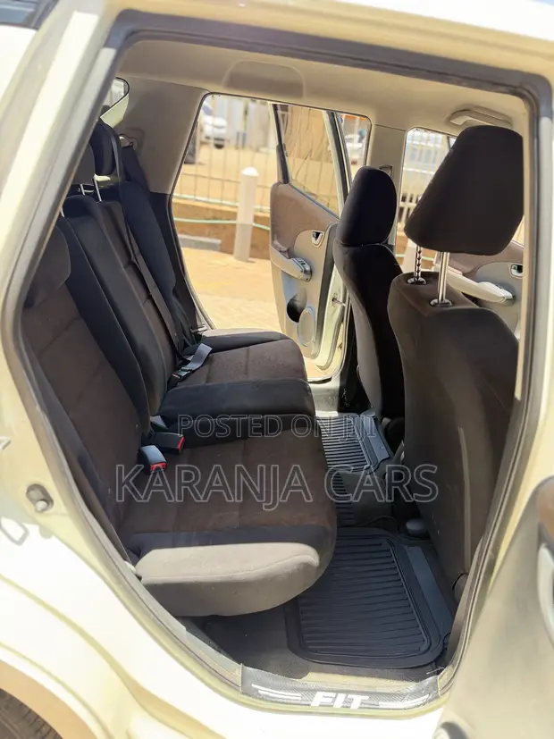 Honda Fit Shuttle Hybrid 2015 Pearl - 1