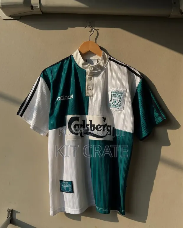 Retro Liverpool Football Kit - 1