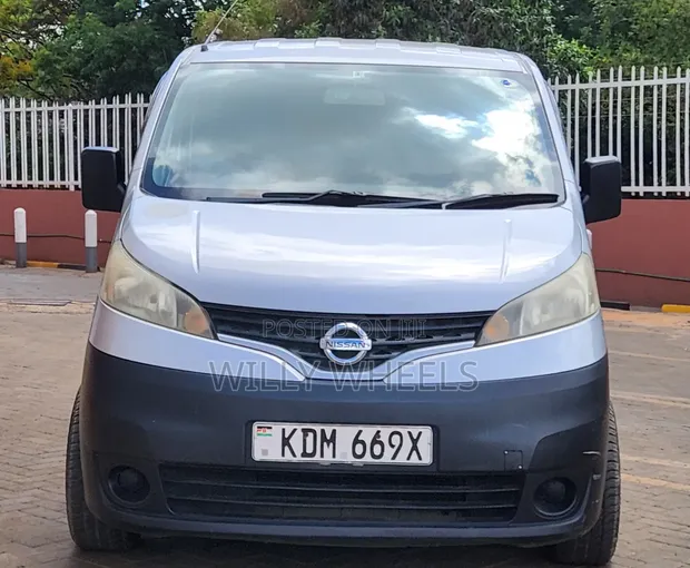 Nissan NV200 2016 Silver - 1