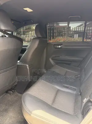 Toyota Corolla Fielder 1.5 Hybrid FWD 2016 Nyeupe