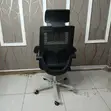 Kiti cha Ofisi cha Ergonomic chenye Mzunguko - 3