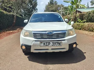 Subaru Forester 2011 Nyeusi