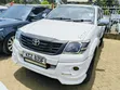 Toyota Hilux 2.5 D-4D 4x4 SRX 2012 Nyeupe - 2