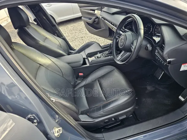 Mazda 3 2019 Burgundy - 1